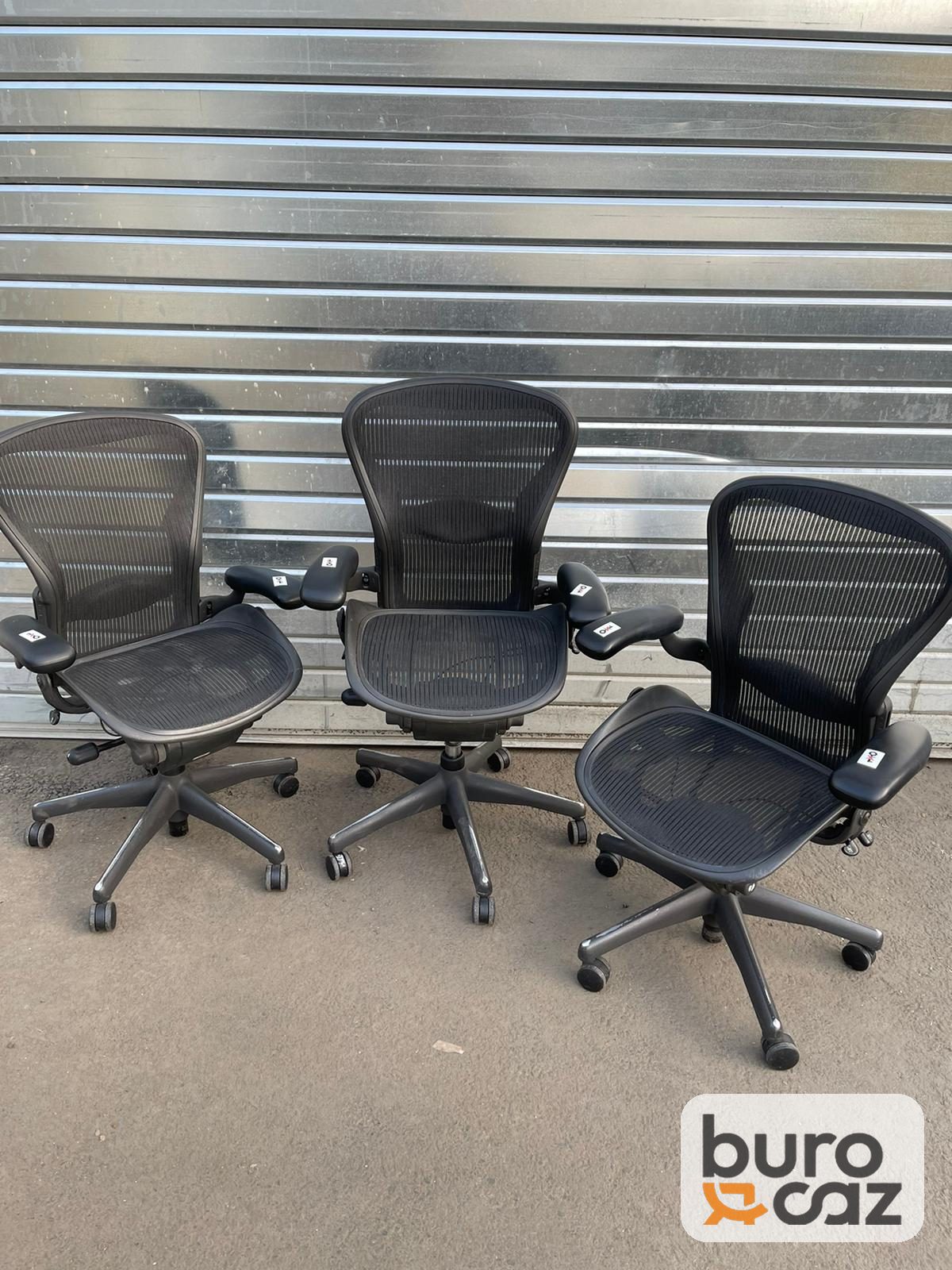 Fauteuil ergonomique Herman Miller Aeron — photo 3