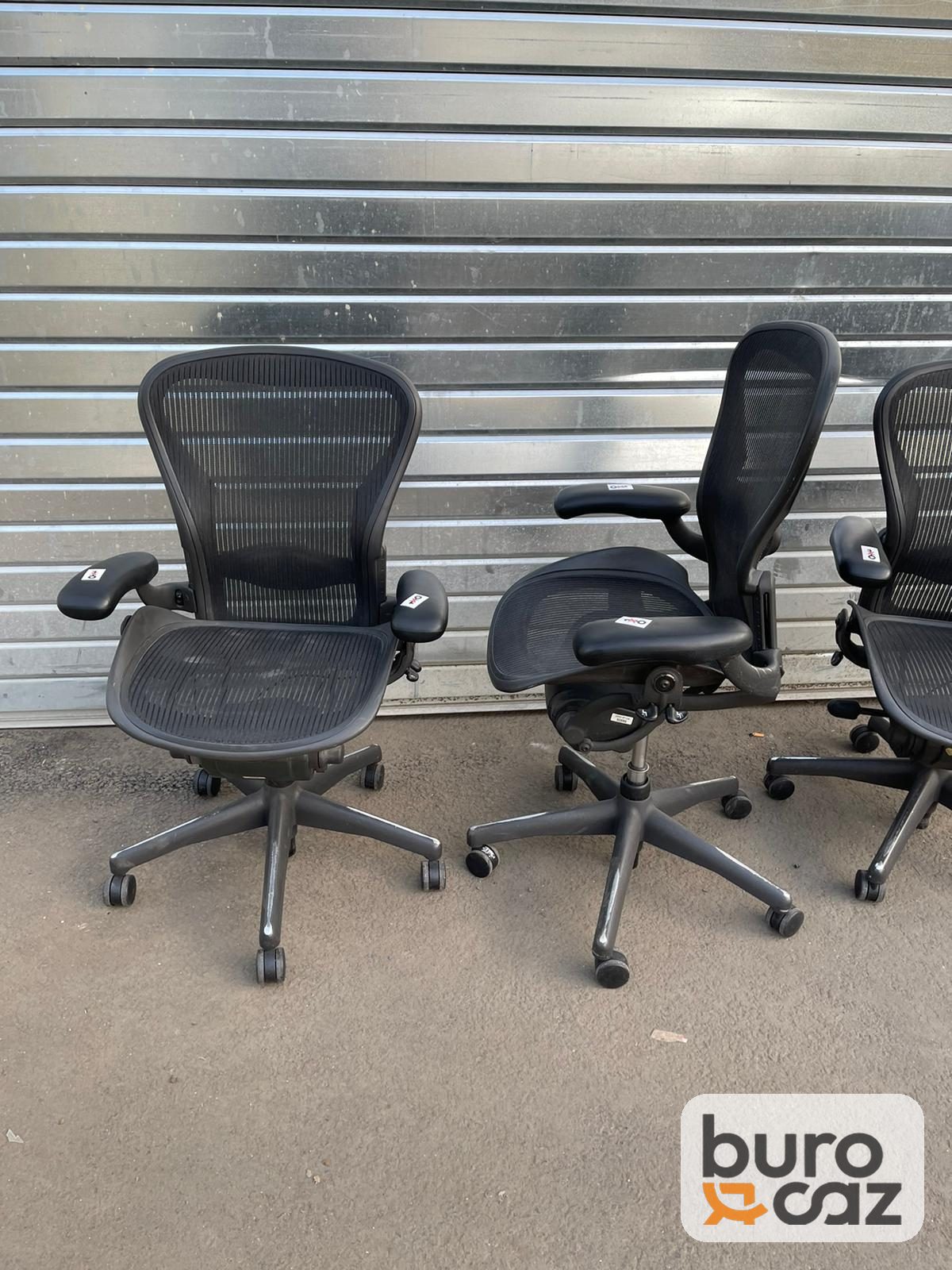 Fauteuil ergonomique Herman Miller Aeron — photo 4