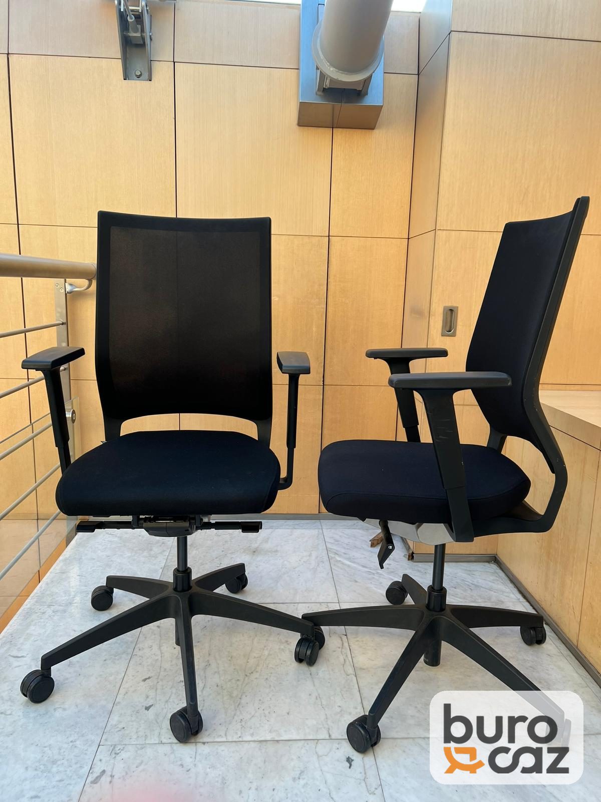 Fauteuil ergonomique résille noire à dossier cadre — photo 4