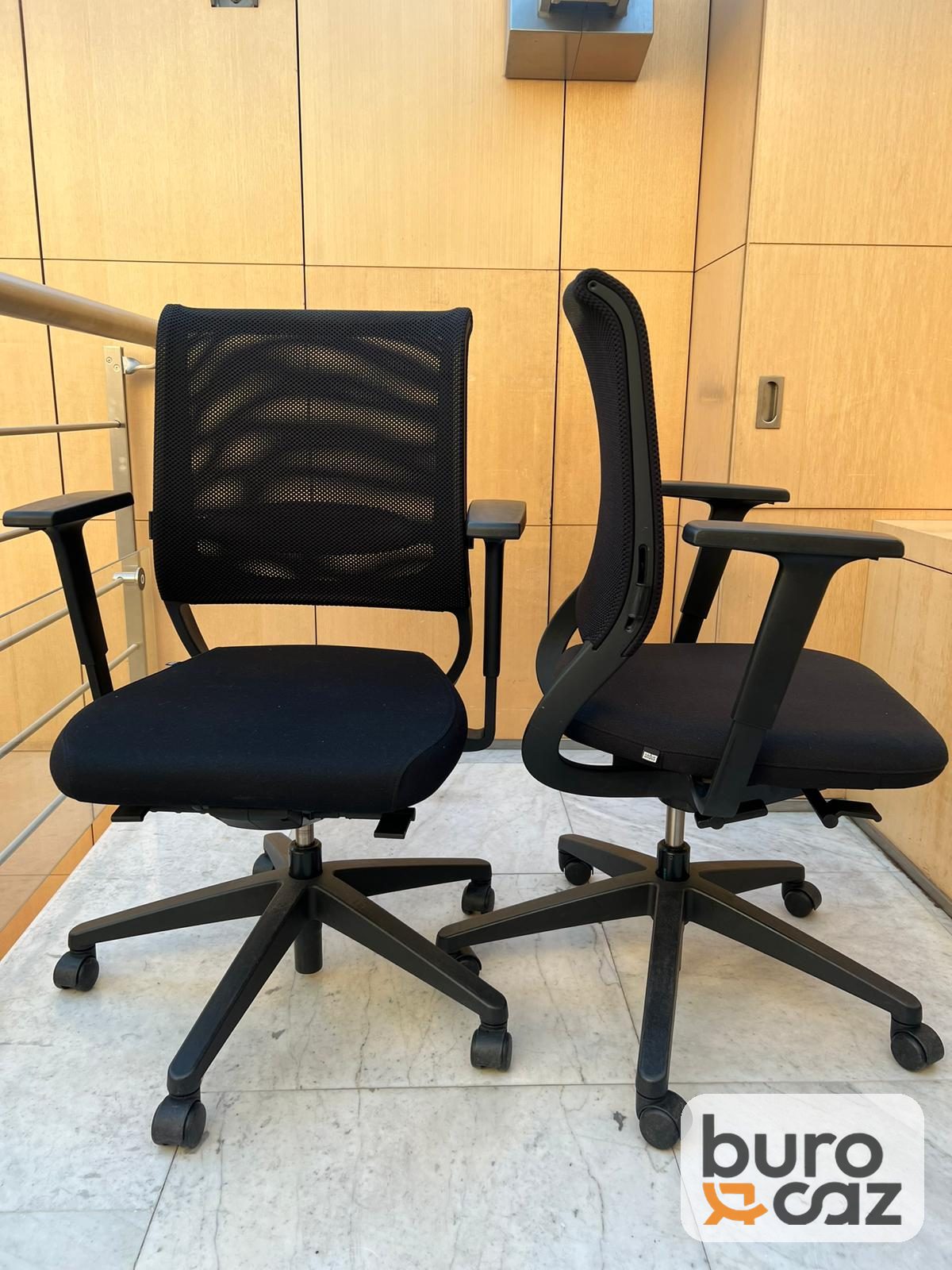 Fauteuil ergonomique résille noire avec accoudoirs réglables — photo 5