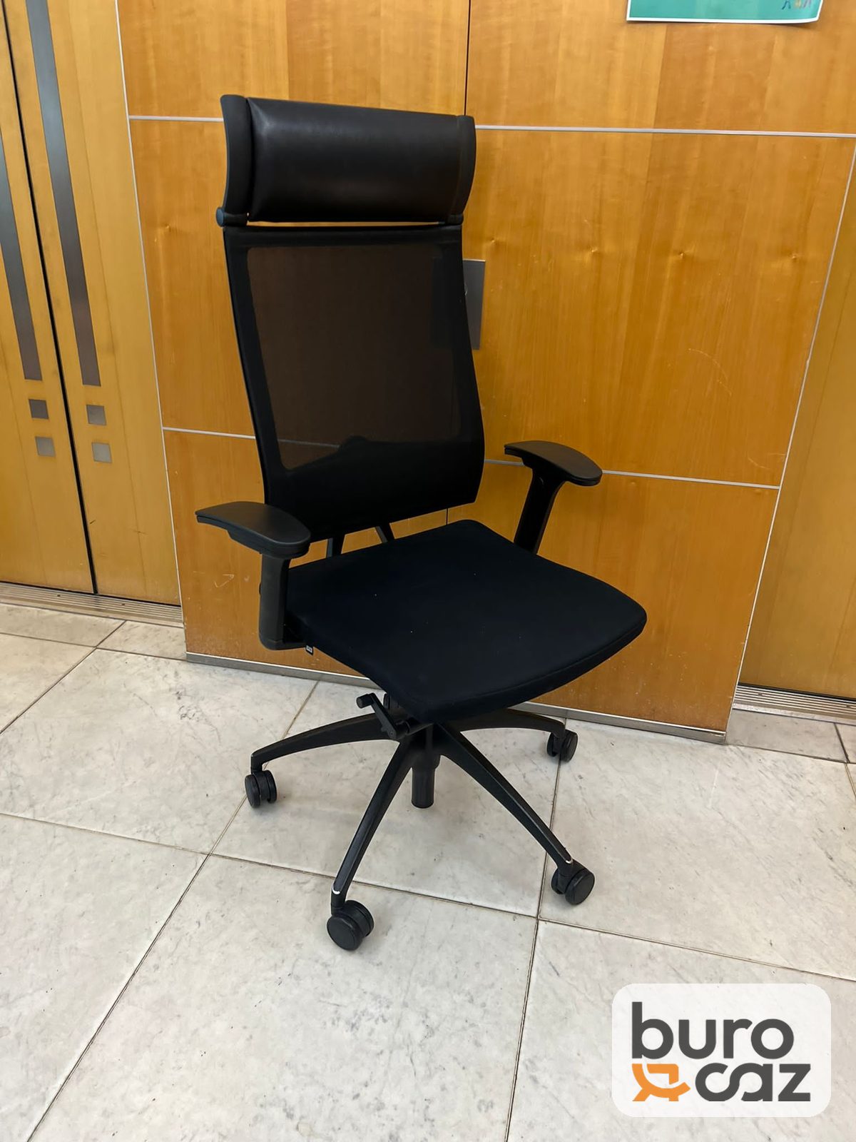 Fauteuil ergonomique résille noire avec têtière — photo 2