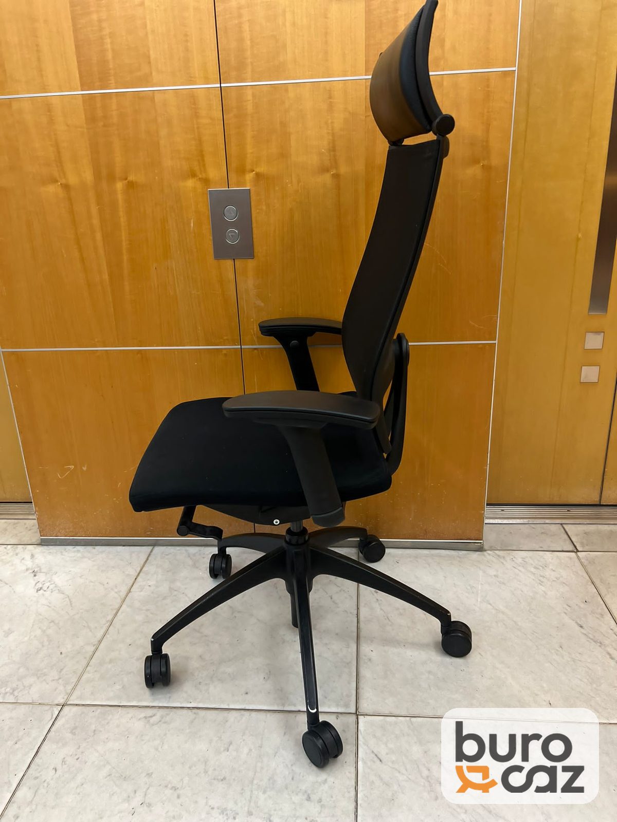 Fauteuil ergonomique résille noire avec têtière — photo 5