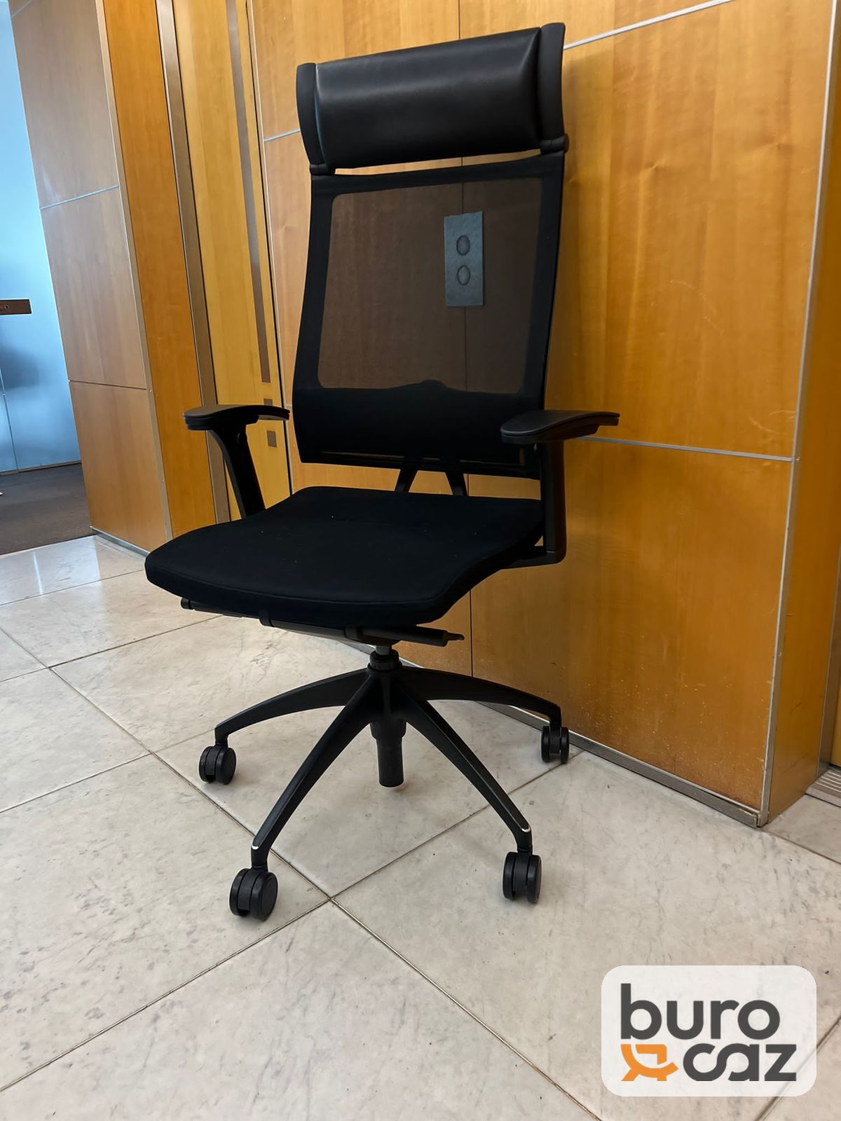 Fauteuil ergonomique résille noire avec têtière — photo 6