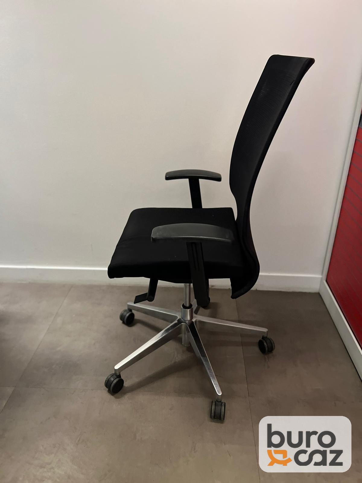 Fauteuil ergonomique résille noire piètement alu poli — photo 5