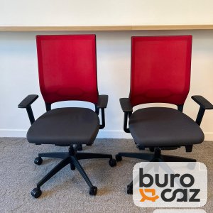 Fauteuil ergonomique résille rouge assise grise