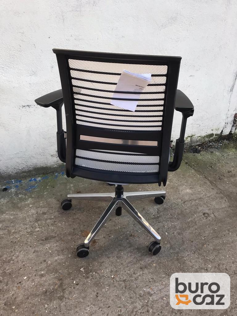 Fauteuil ergonomique Steelcase Think dossier à lamelles — photo 4