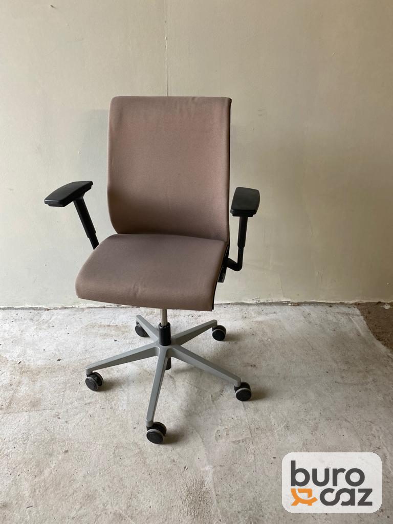 Fauteuil ergonomique Steelcase Think tissu taupe