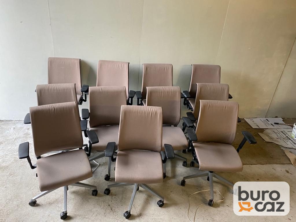 Fauteuil ergonomique Steelcase Think tissu taupe — photo 2