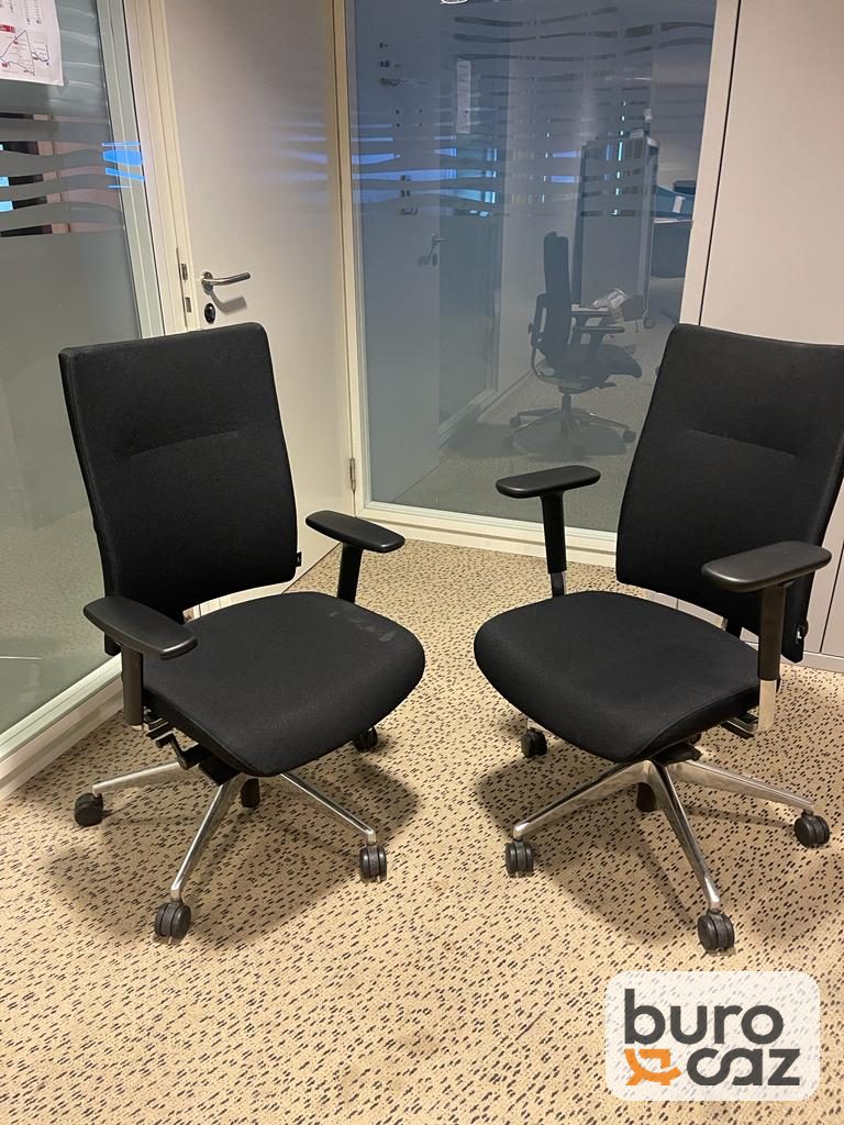 Fauteuil ergonomique tissu noir piétement aluminium