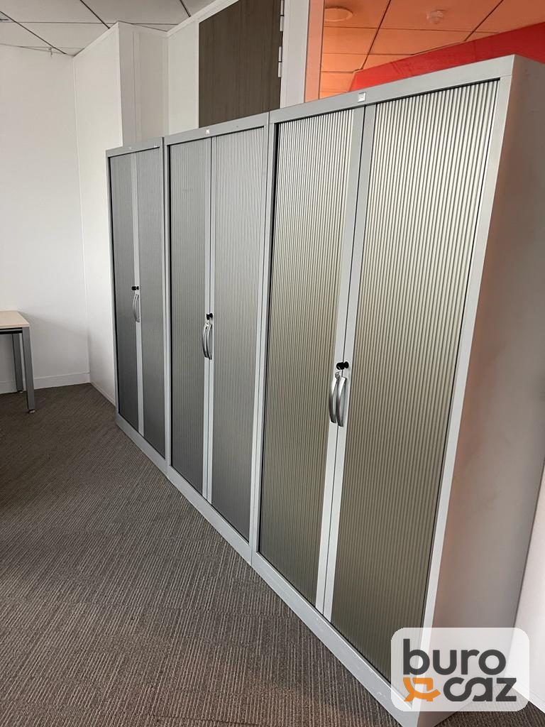 Grande armoire métallique à rideaux grise — photo 5