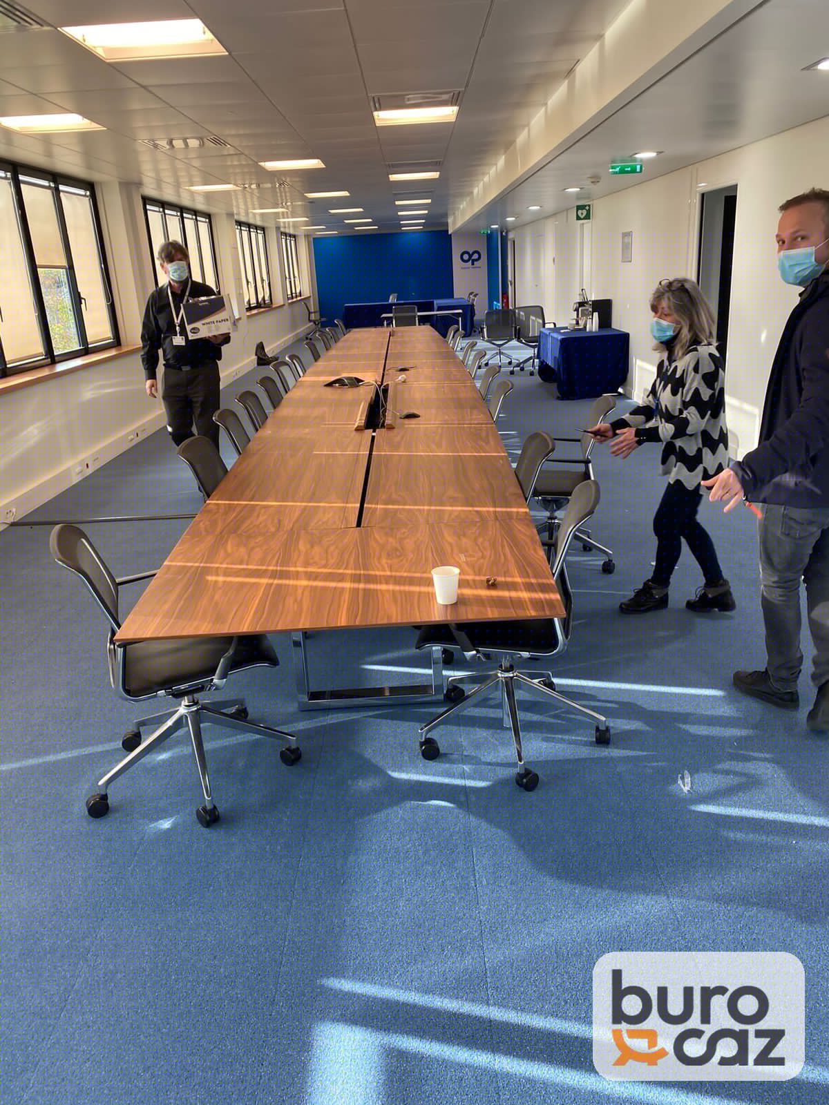 Grande table de conférence noyer 20 personnes — photo 3