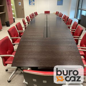Grande table de conférence wengé 20 personnes avec goulotte centrale