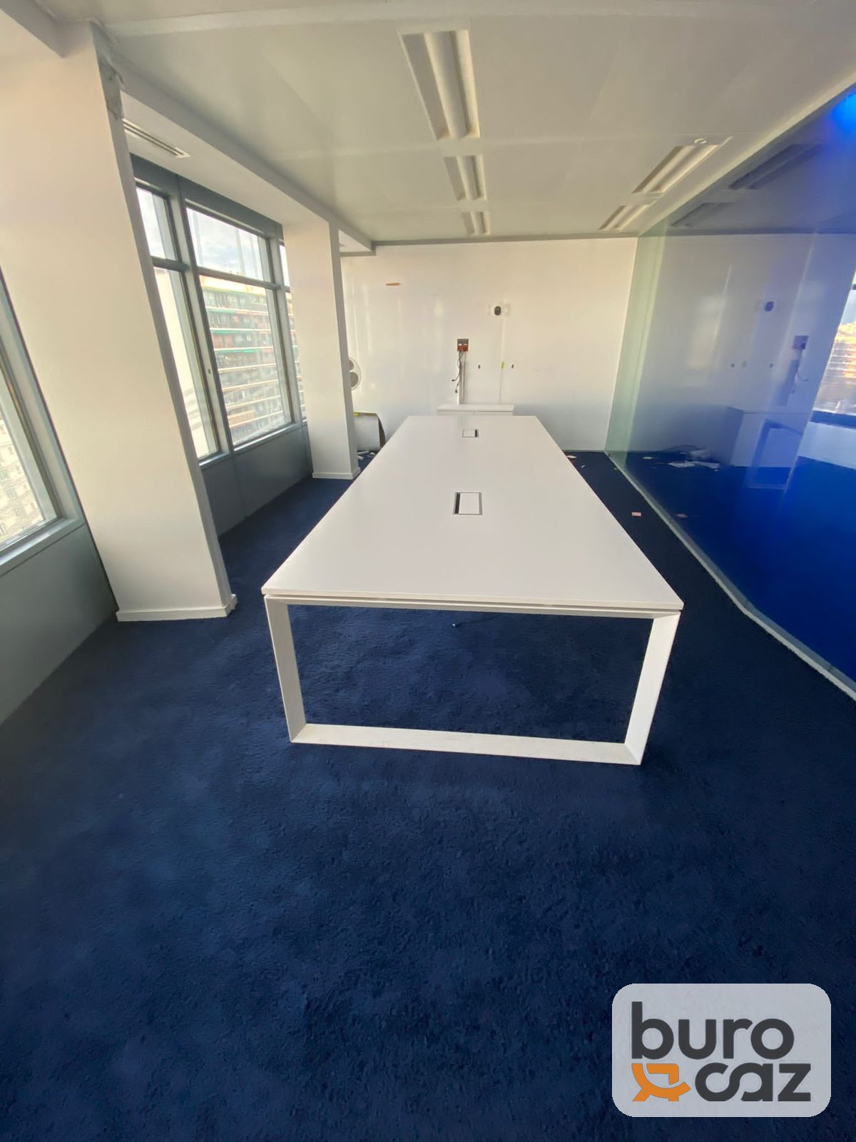 Grande table de réunion blanche piètement cadre — photo 2