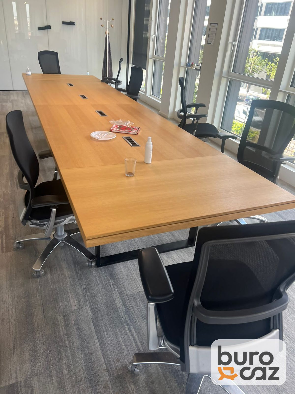 Grande table de réunion chêne piètement luge noir — photo 2