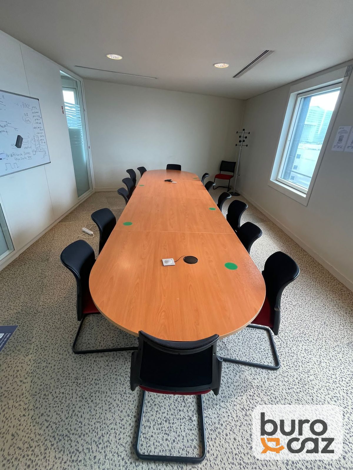 Grande table de réunion merisier bouts arrondis – 14 personnes — photo 5