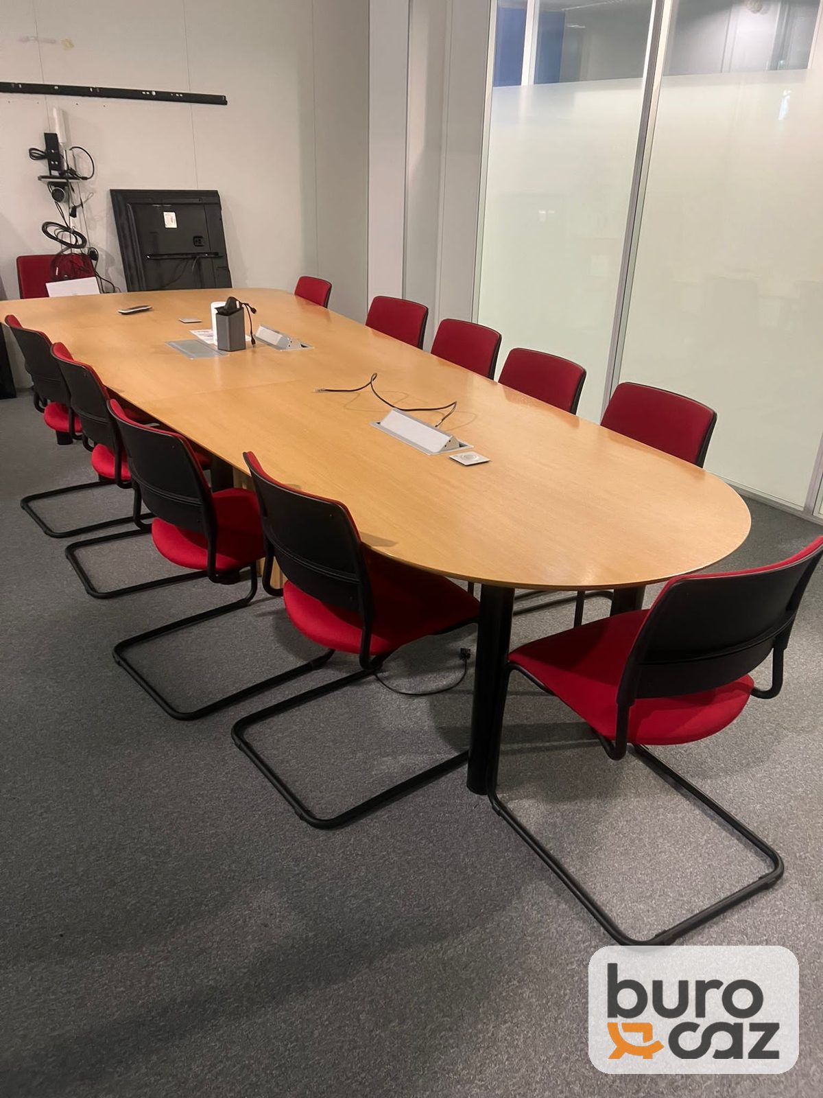 Grande table de réunion ovale bois 16 personnes piètement noir — photo 2