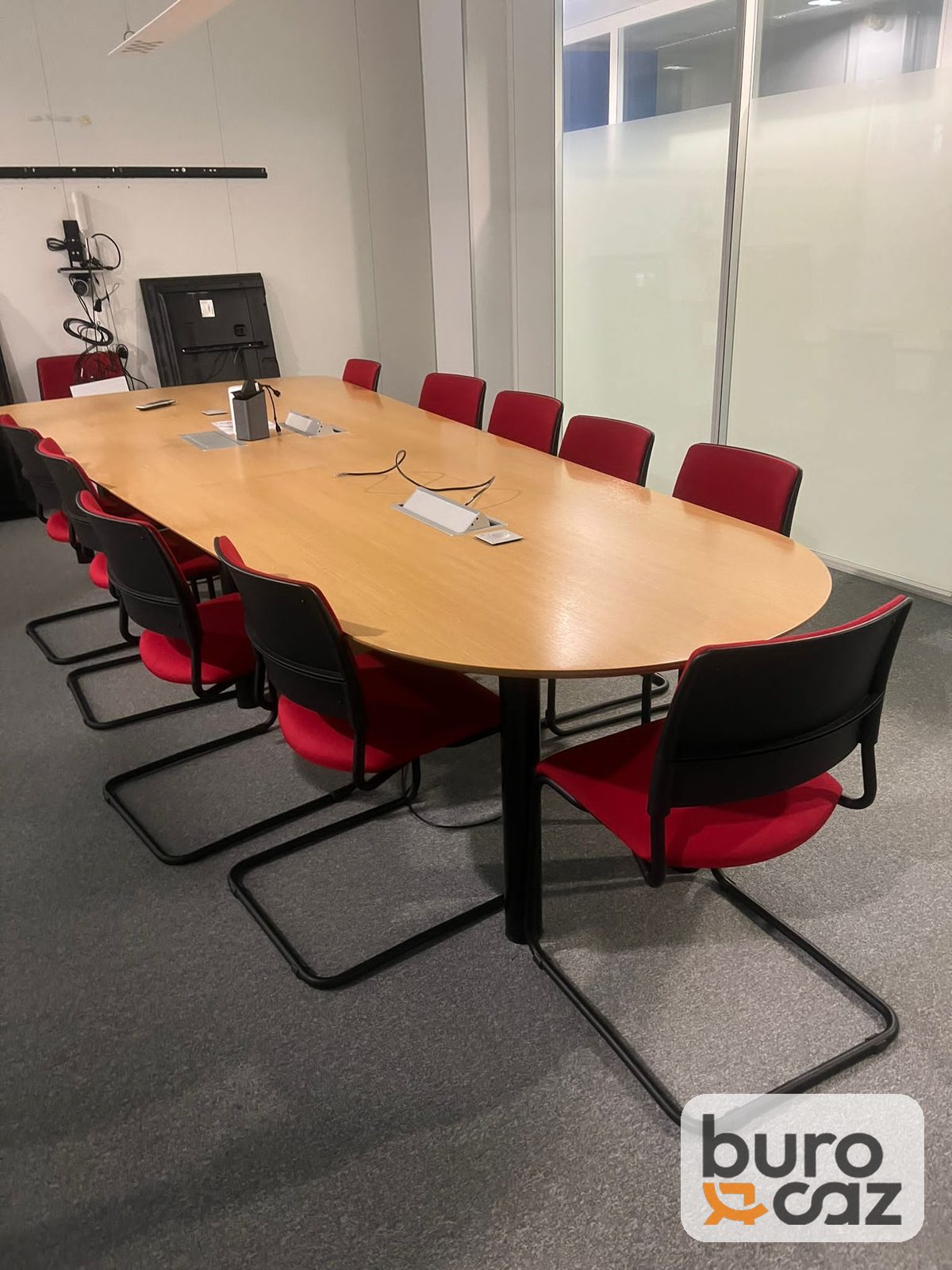 Grande table de réunion ovale bois 16 personnes piètement noir — photo 4