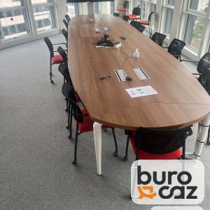 Grande table de réunion ovale noyer pieds blancs
