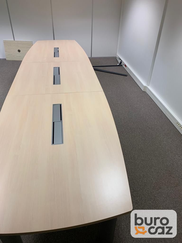 Grande table de réunion tonneau érable piètement gris — photo 3