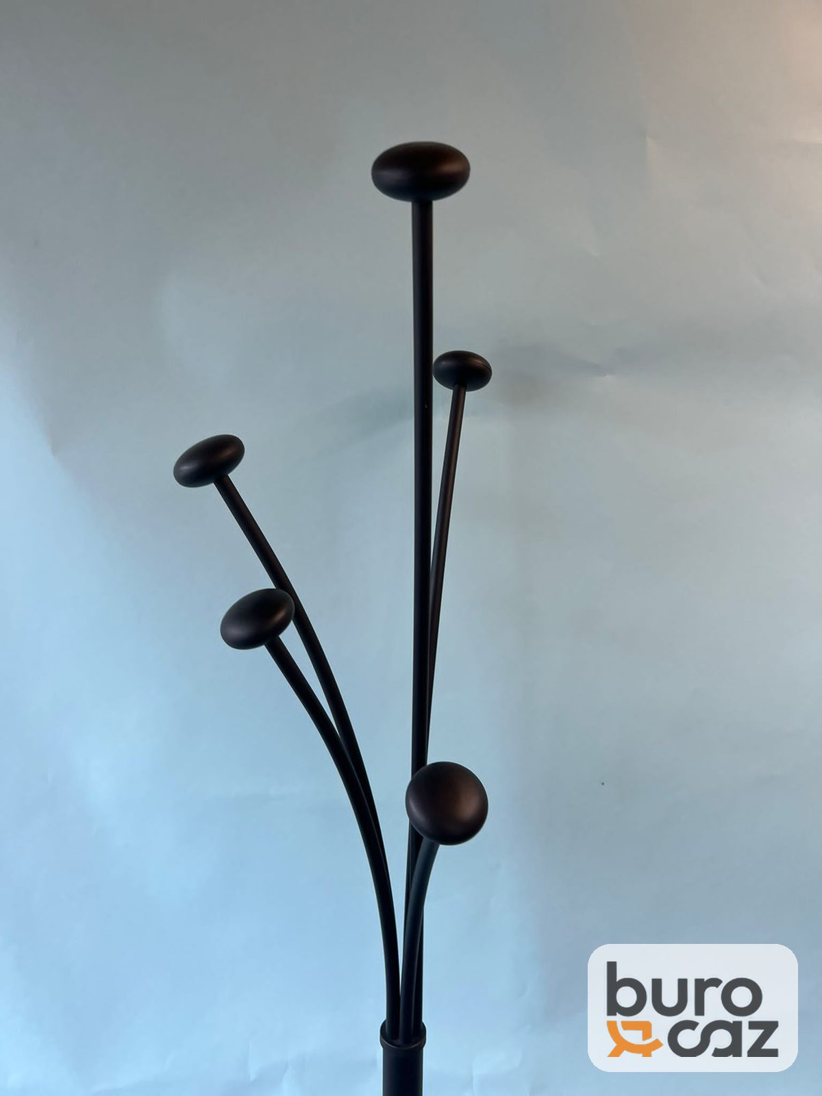 Porte-manteau sur pied design noir — photo 4