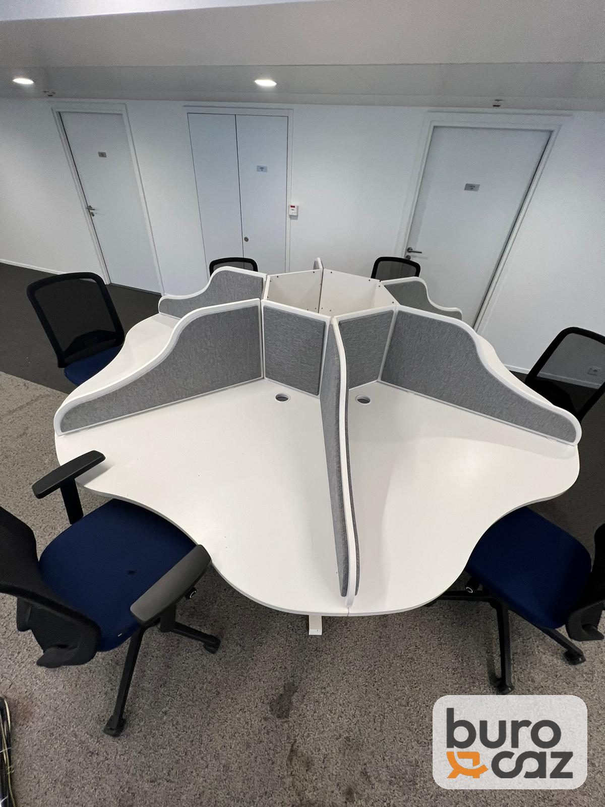 Poste de travail en étoile 6 personnes blanc avec séparateurs