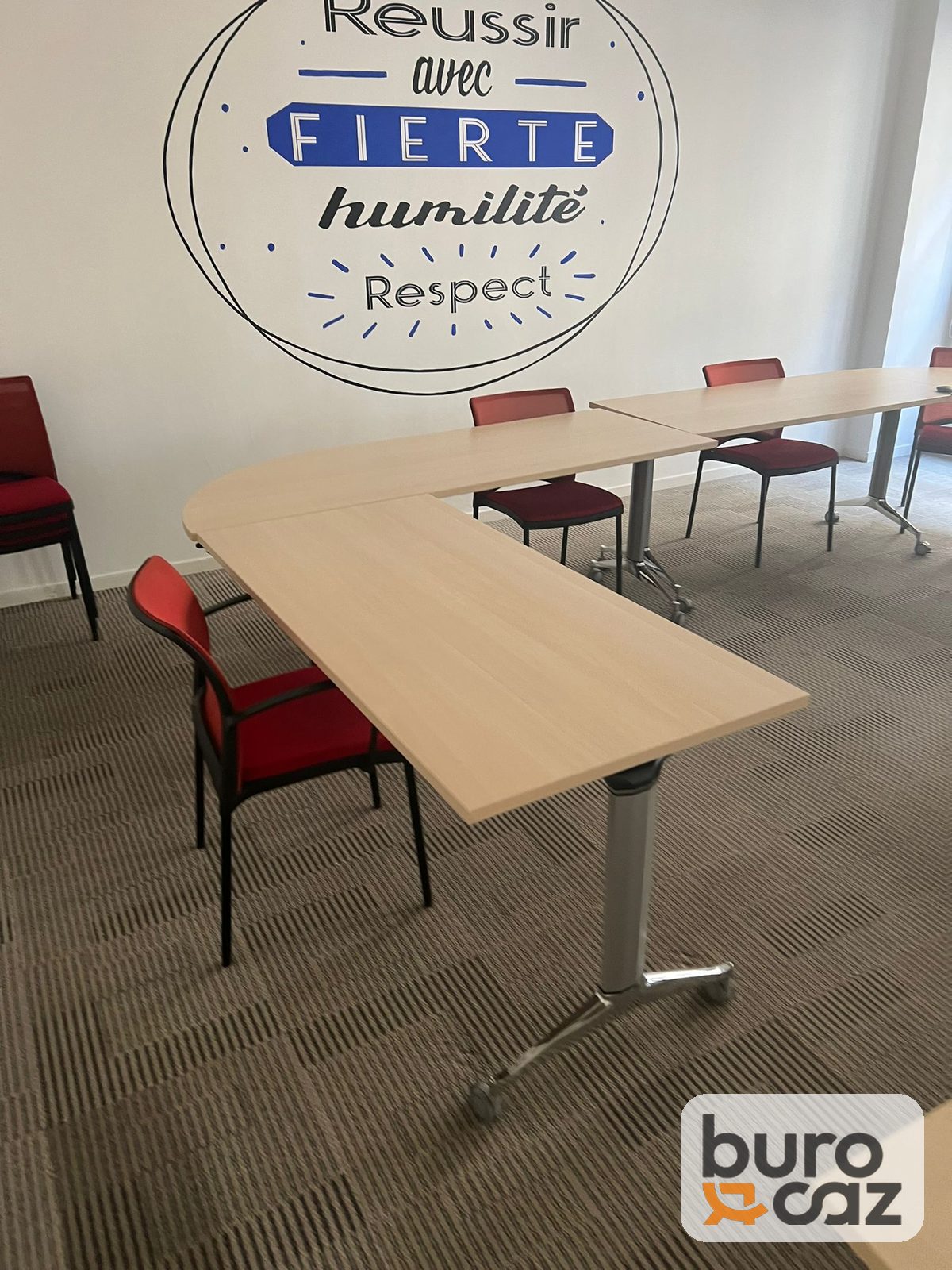 Table basculante finition érable sur roulettes — photo 5