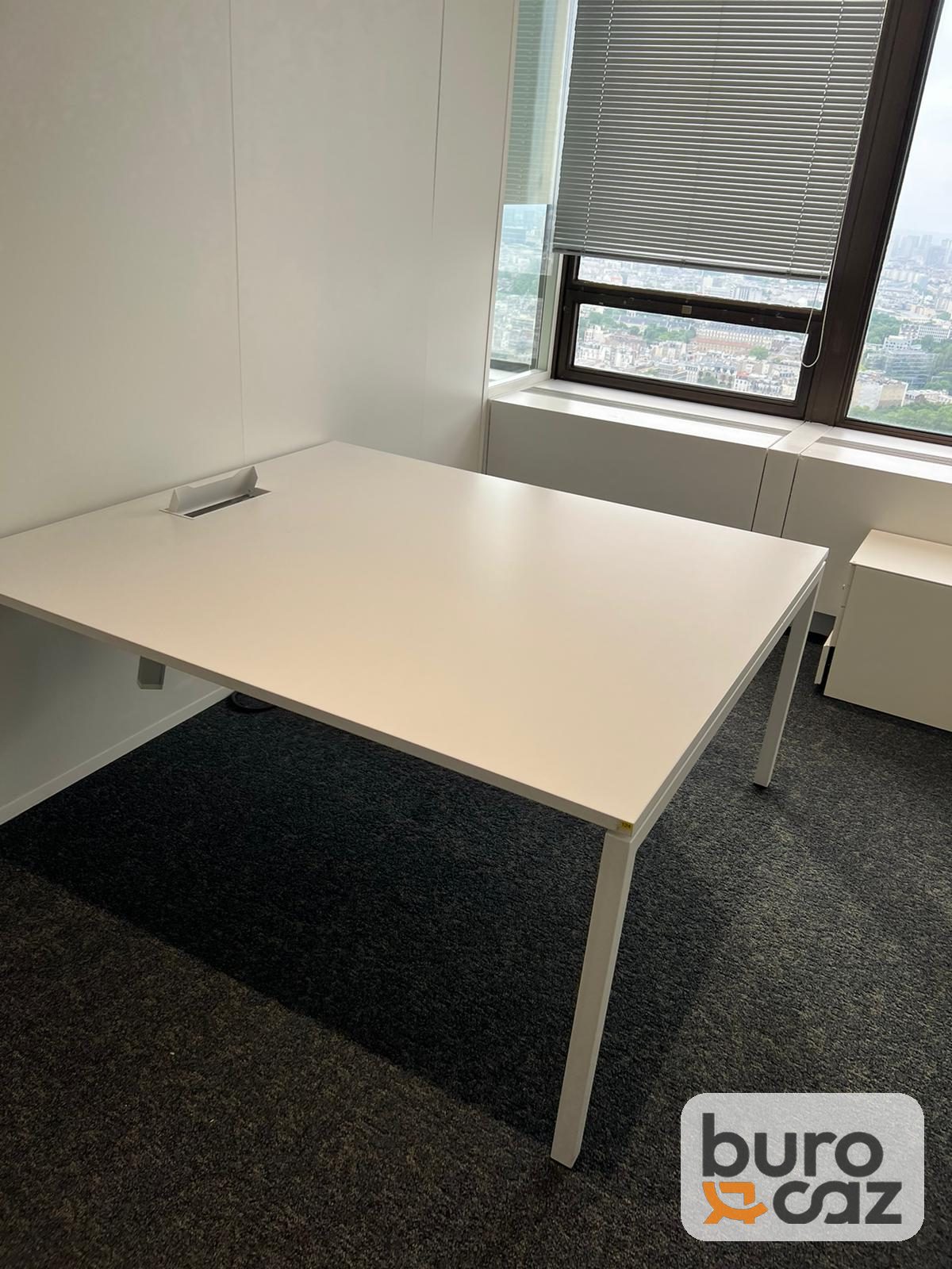 Table de réunion blanche 4-6 personnes avec trappe — photo 4