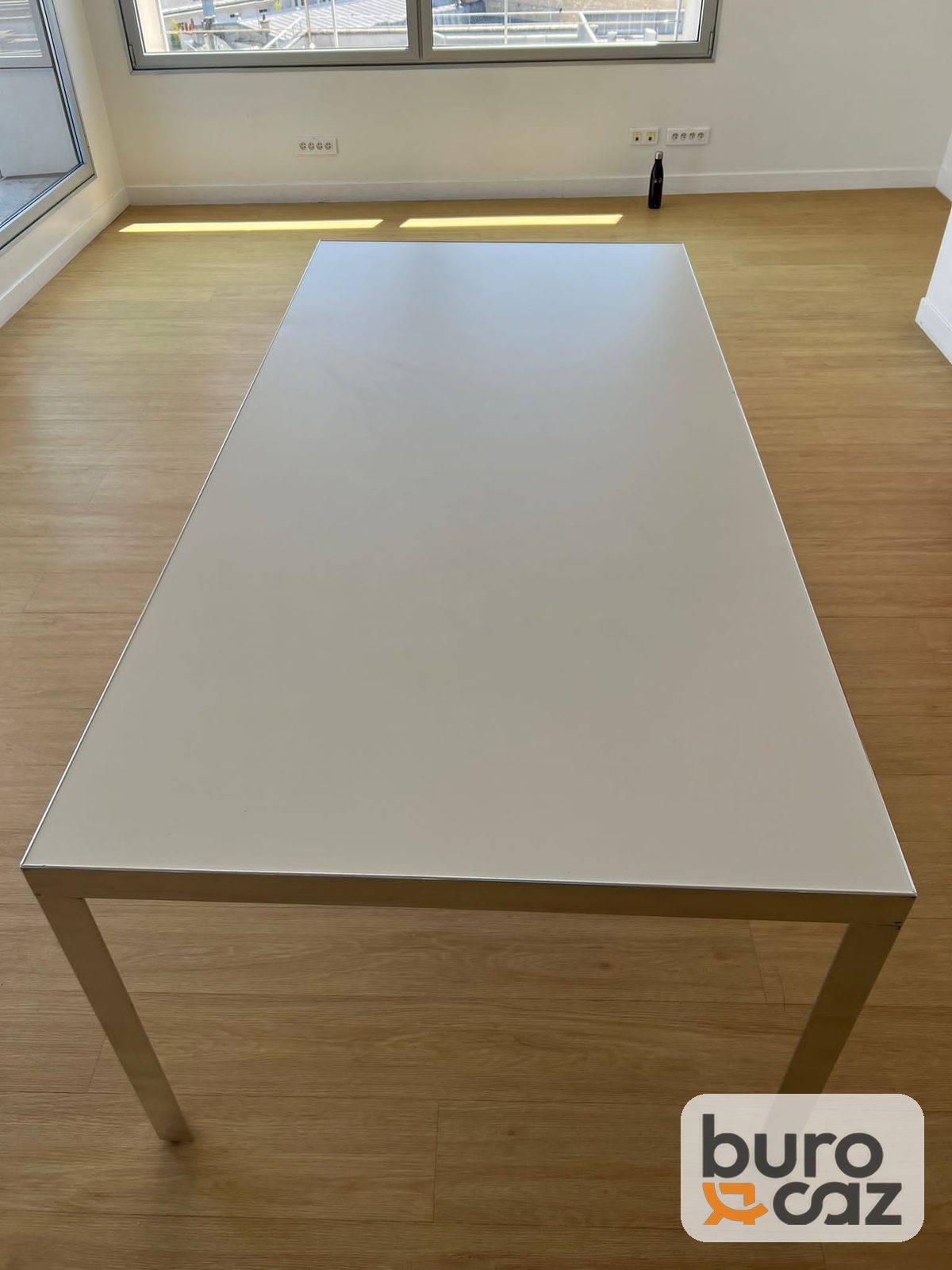 Table de réunion blanche cadre aluminium — photo 2