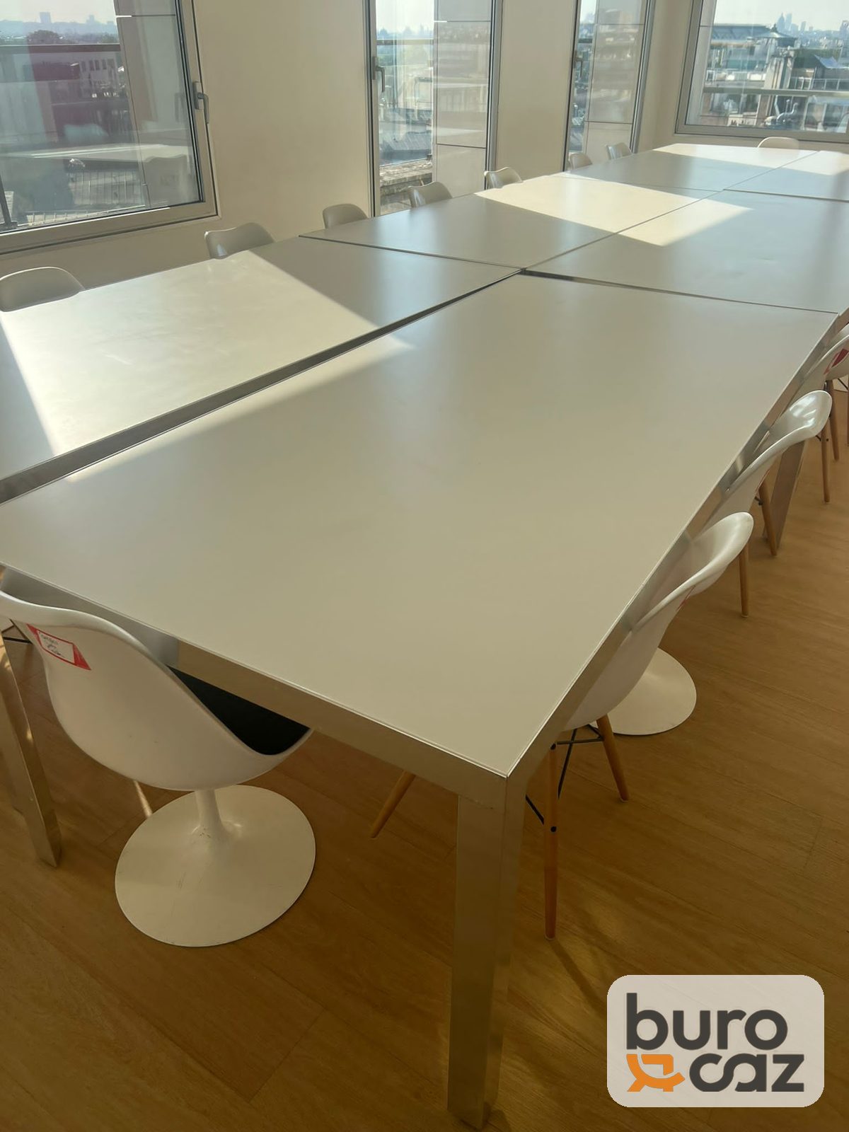 Table de réunion blanche cadre aluminium — photo 9