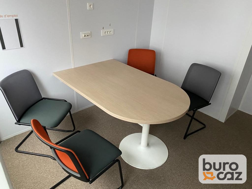 Table de réunion demi-ronde chêne clair pied tulipe blanc — photo 3