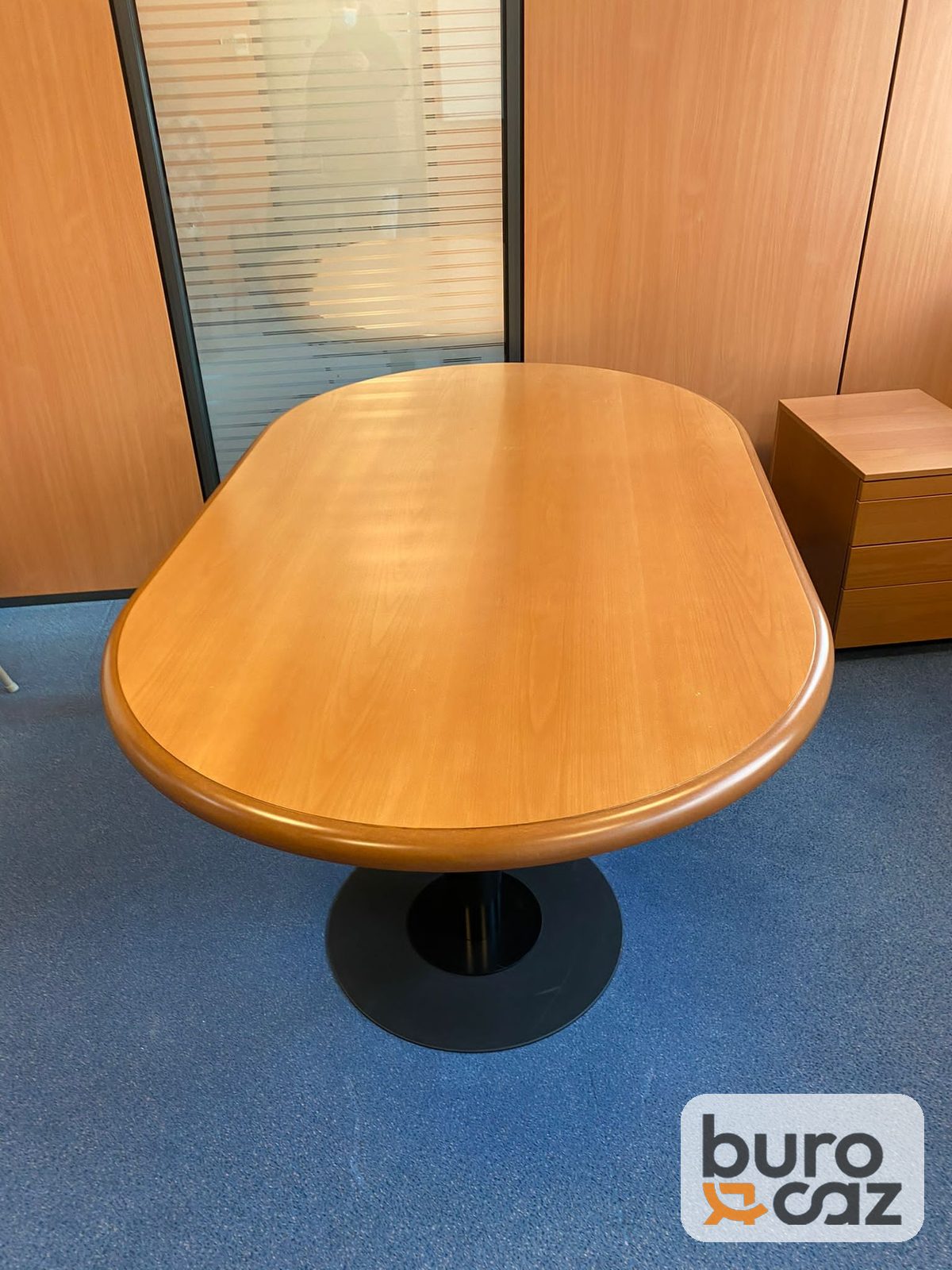 Table de réunion forme oblongue hêtre pied central noir