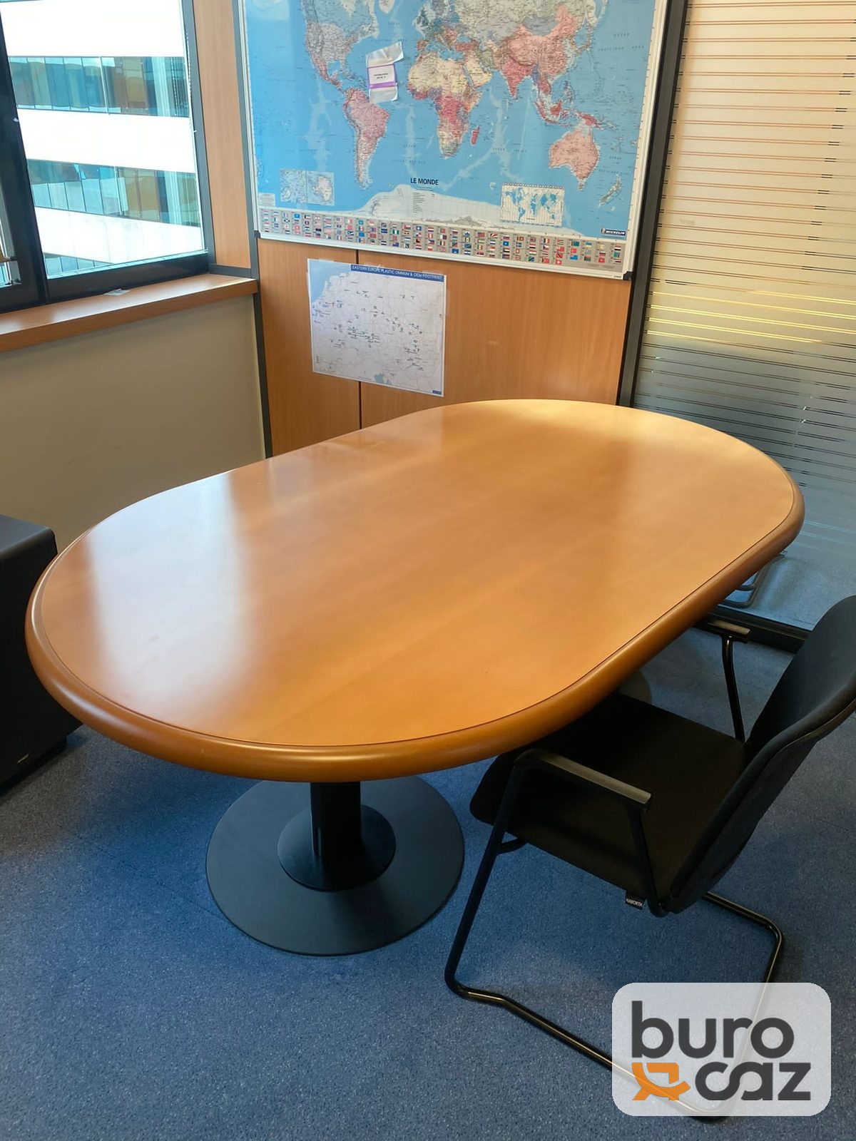 Table de réunion forme oblongue hêtre pied central noir — photo 3
