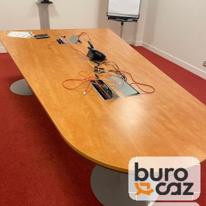 Table de réunion merisier bout arrondi – pied tulipe
