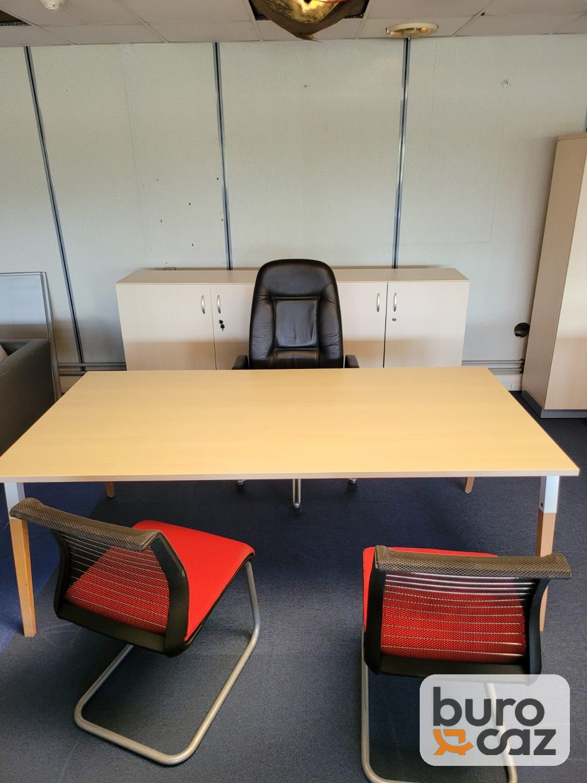 Table de réunion plateau hêtre – piètement blanc embouts bois — photo 5