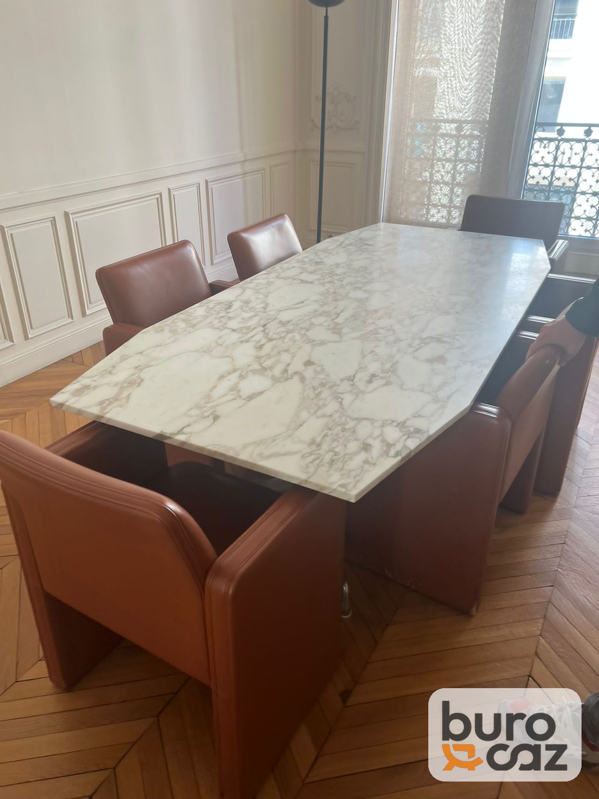 Table de réunion plateau marbre piètement aluminium — photo 2