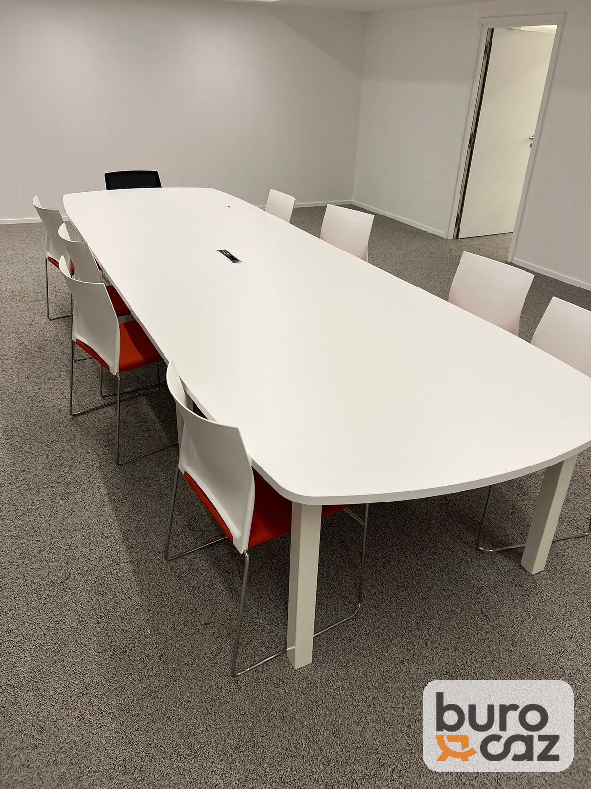 Table de réunion tonneau blanche — photo 2