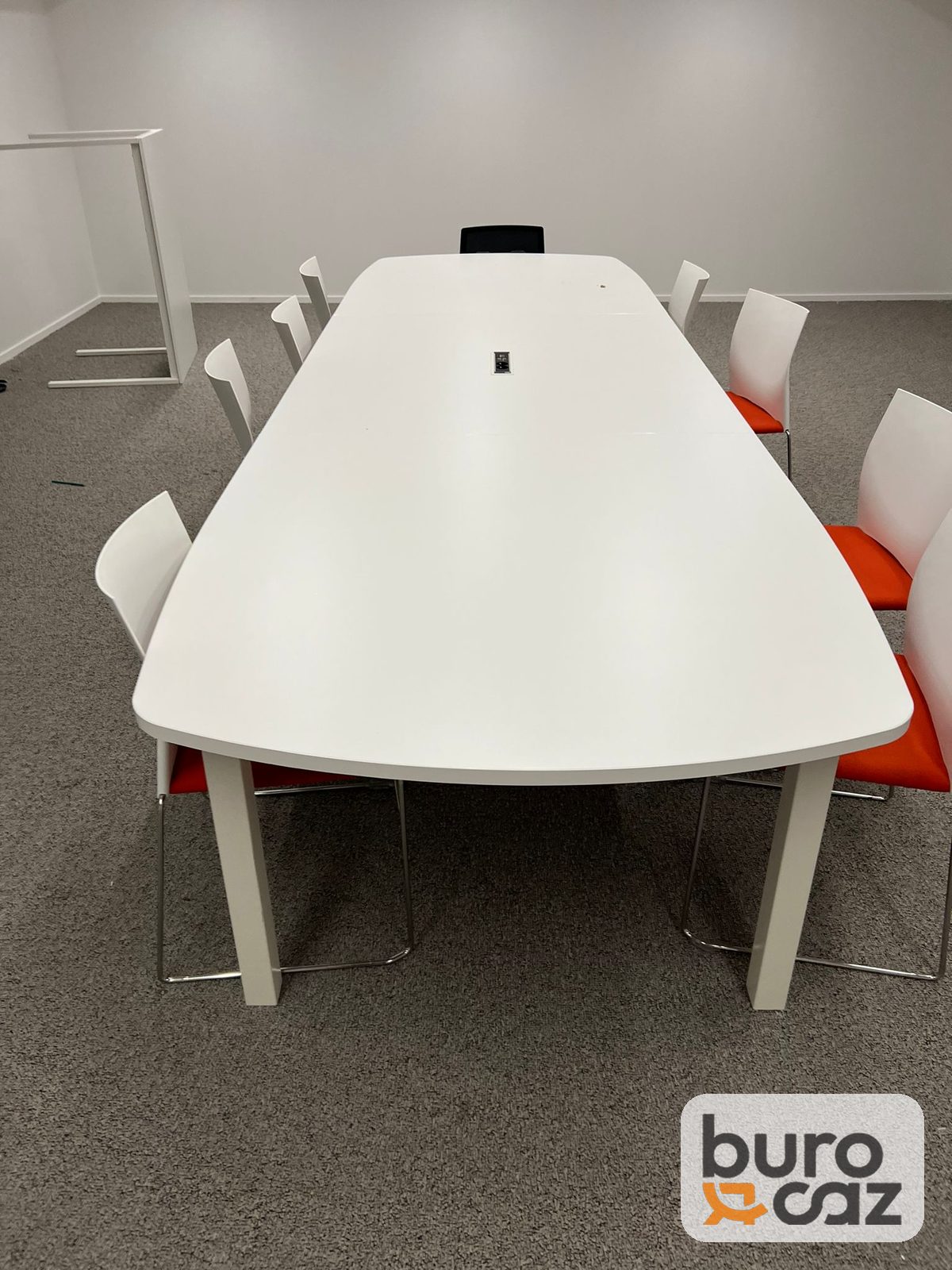 Table de réunion tonneau blanche — photo 7