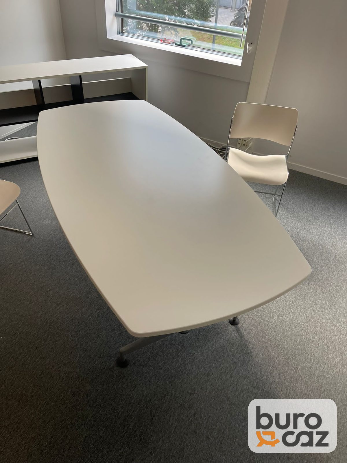 Table de réunion tonneau blanche – piètement central — photo 4