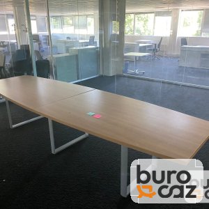 Table de réunion tonneau chêne piètement cadre blanc