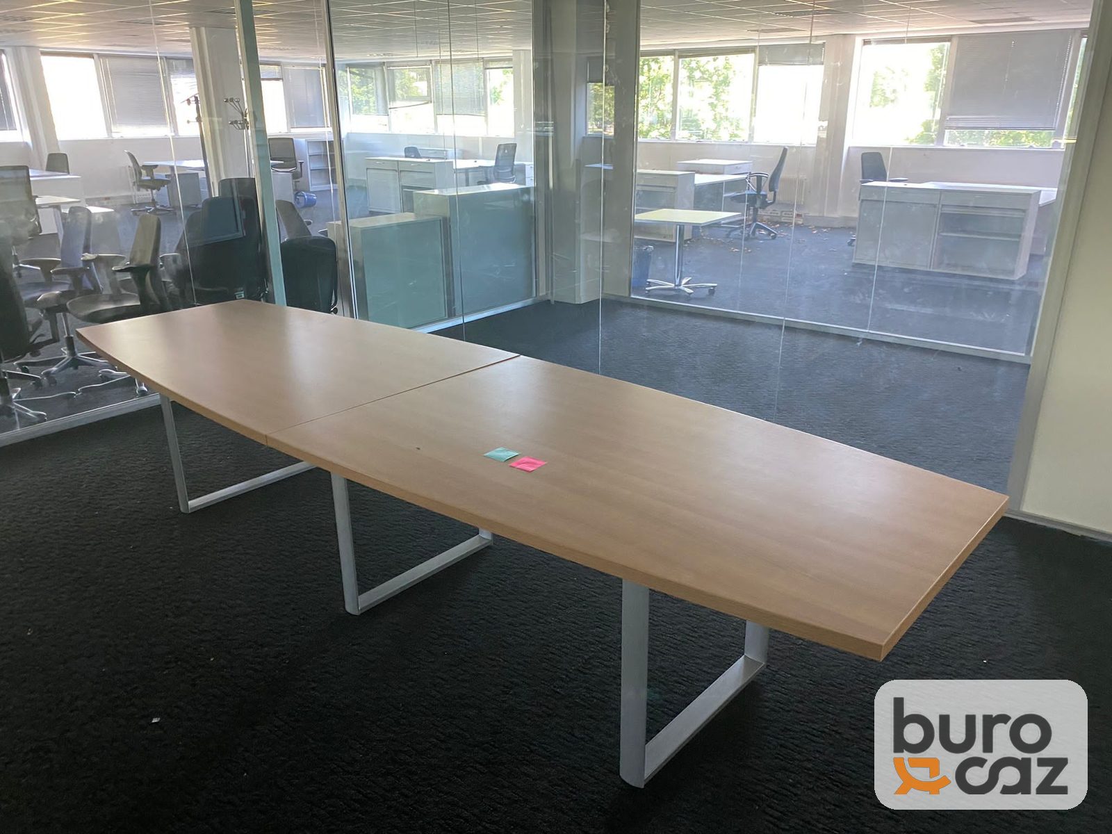 Table de réunion tonneau chêne piètement cadre blanc