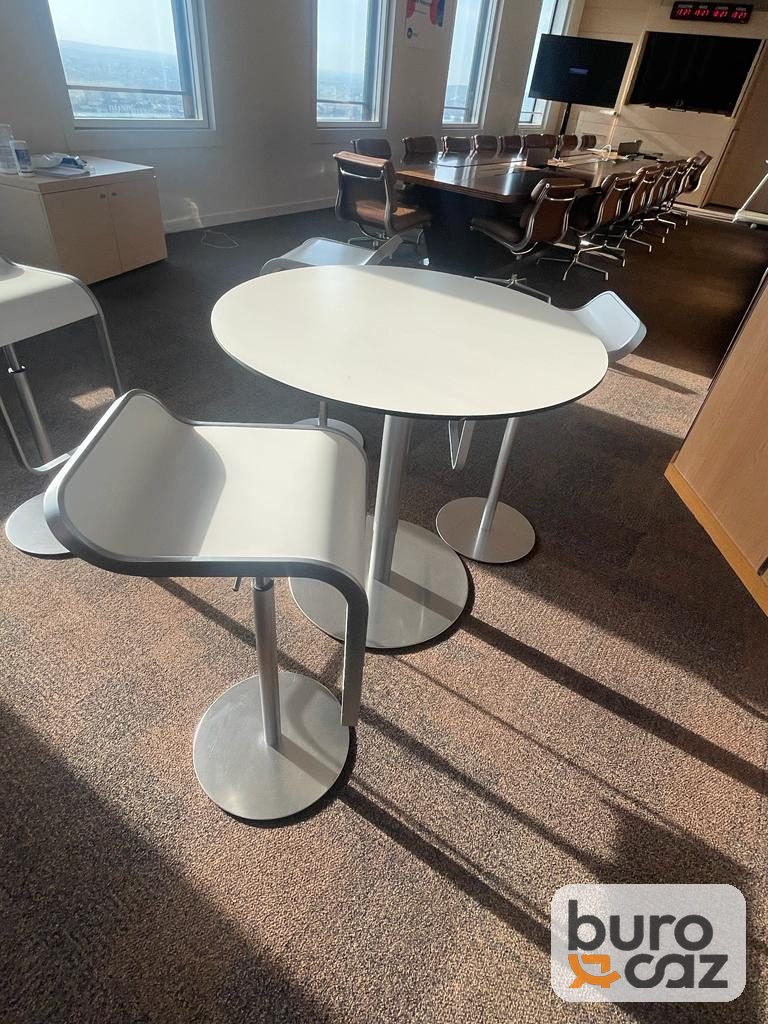 Table haute ronde blanche pied central — photo 3