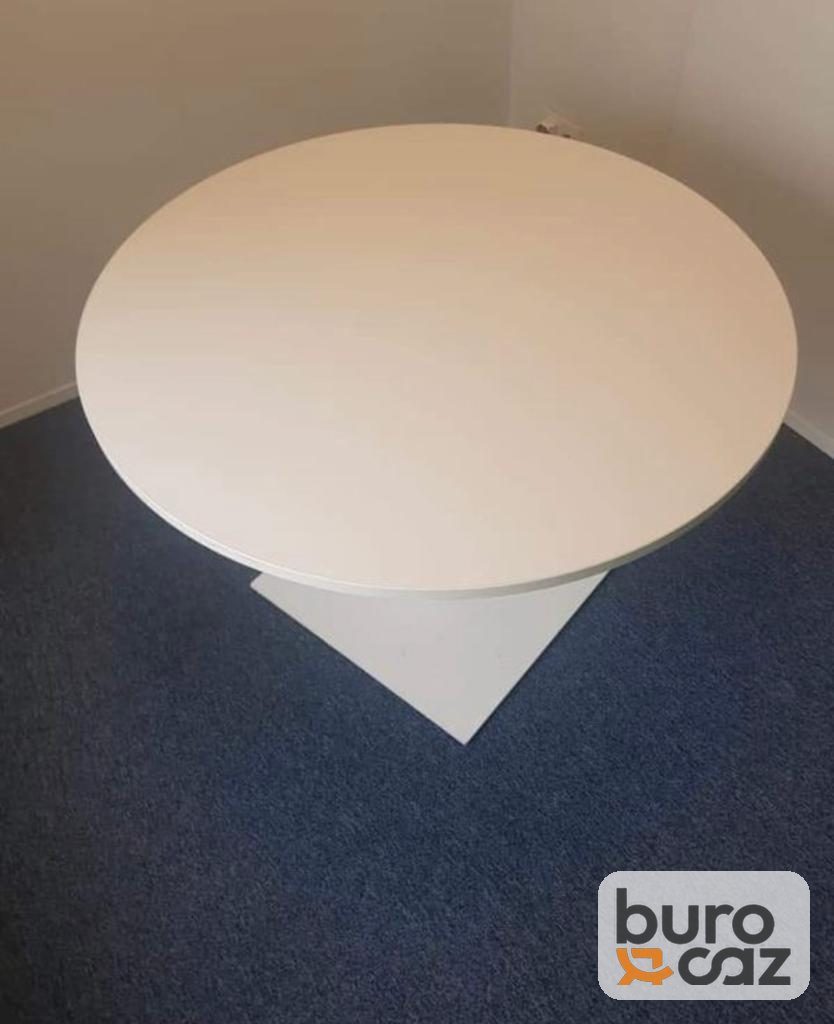 Table ronde blanche pied central embase carrée — photo 3