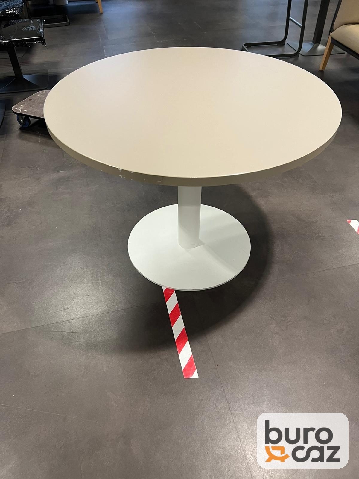 Table ronde blanche pied tulipe