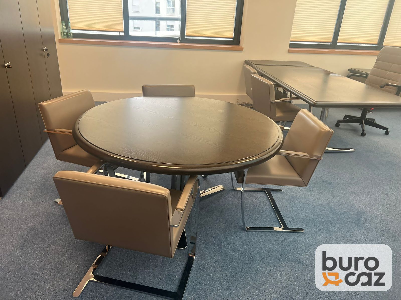 Table ronde de réunion bois foncé