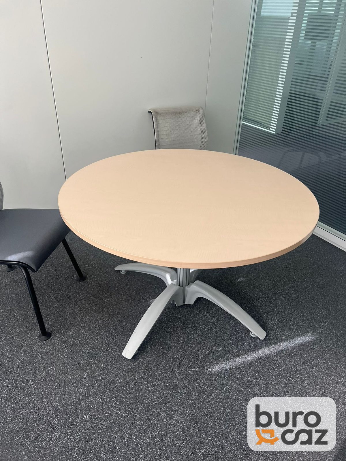 Table ronde érable pied croix blanc — photo 2