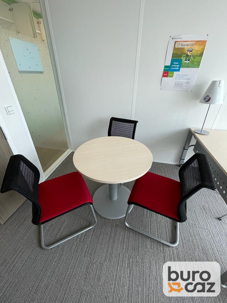 Table ronde plateau érable clair pied central gris — photo 2