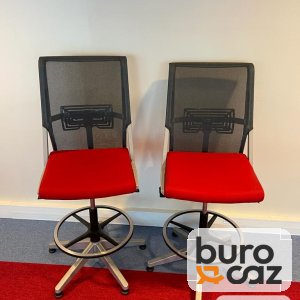 Tabouret haut ergonomique Haworth résille assise rouge