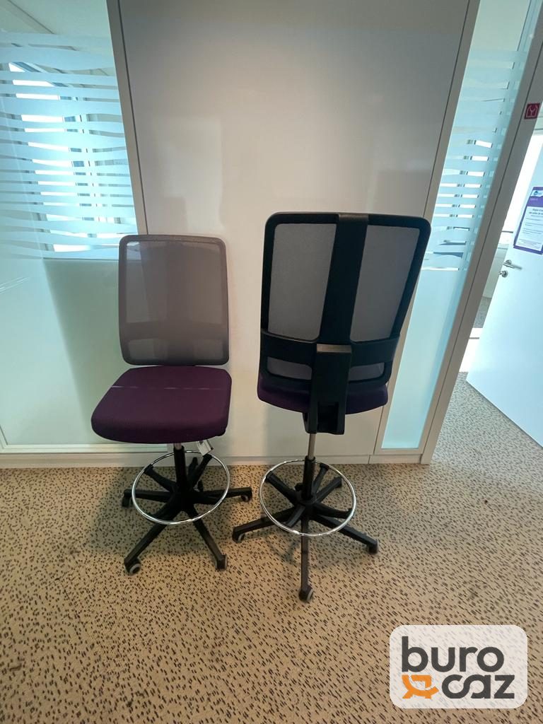 Tabouret haut ergonomique Majencia résille et assise violette — photo 3