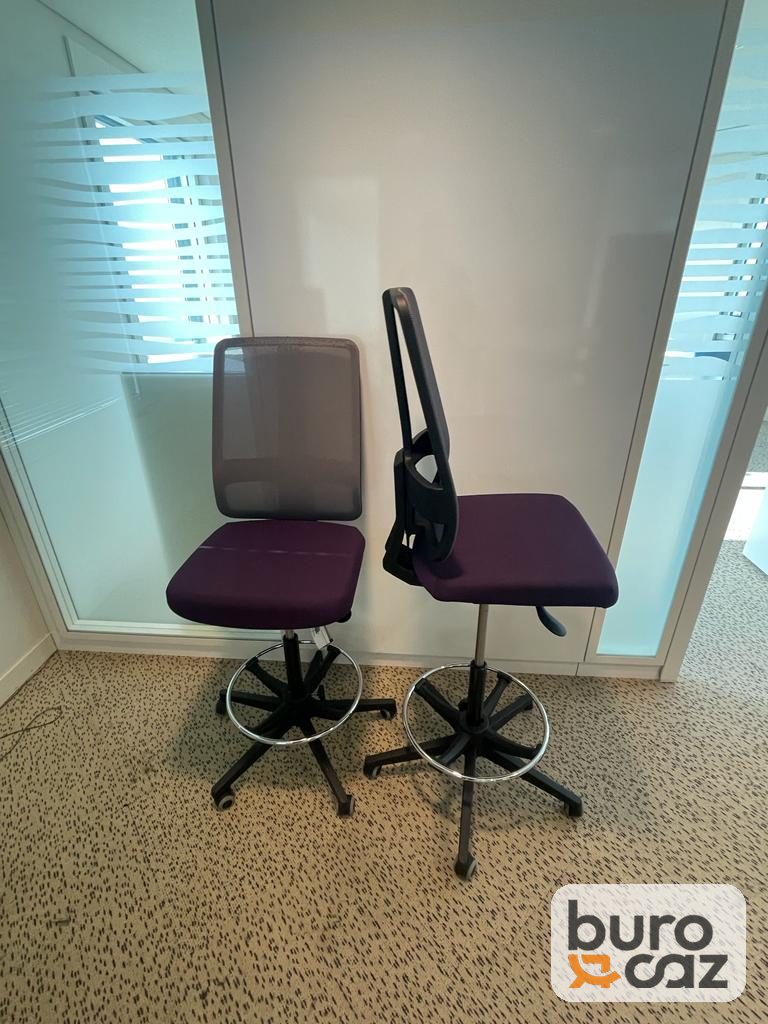 Tabouret haut ergonomique Majencia résille et assise violette — photo 5